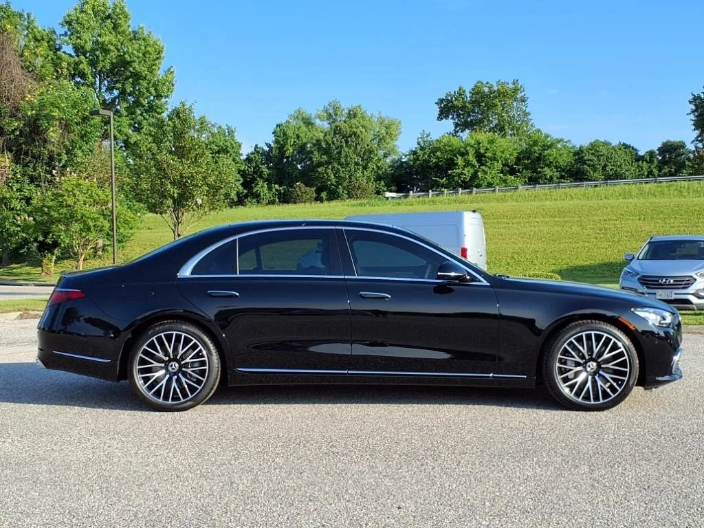 2025 Mercedes-Benz S-Class S 580 - Photo 12