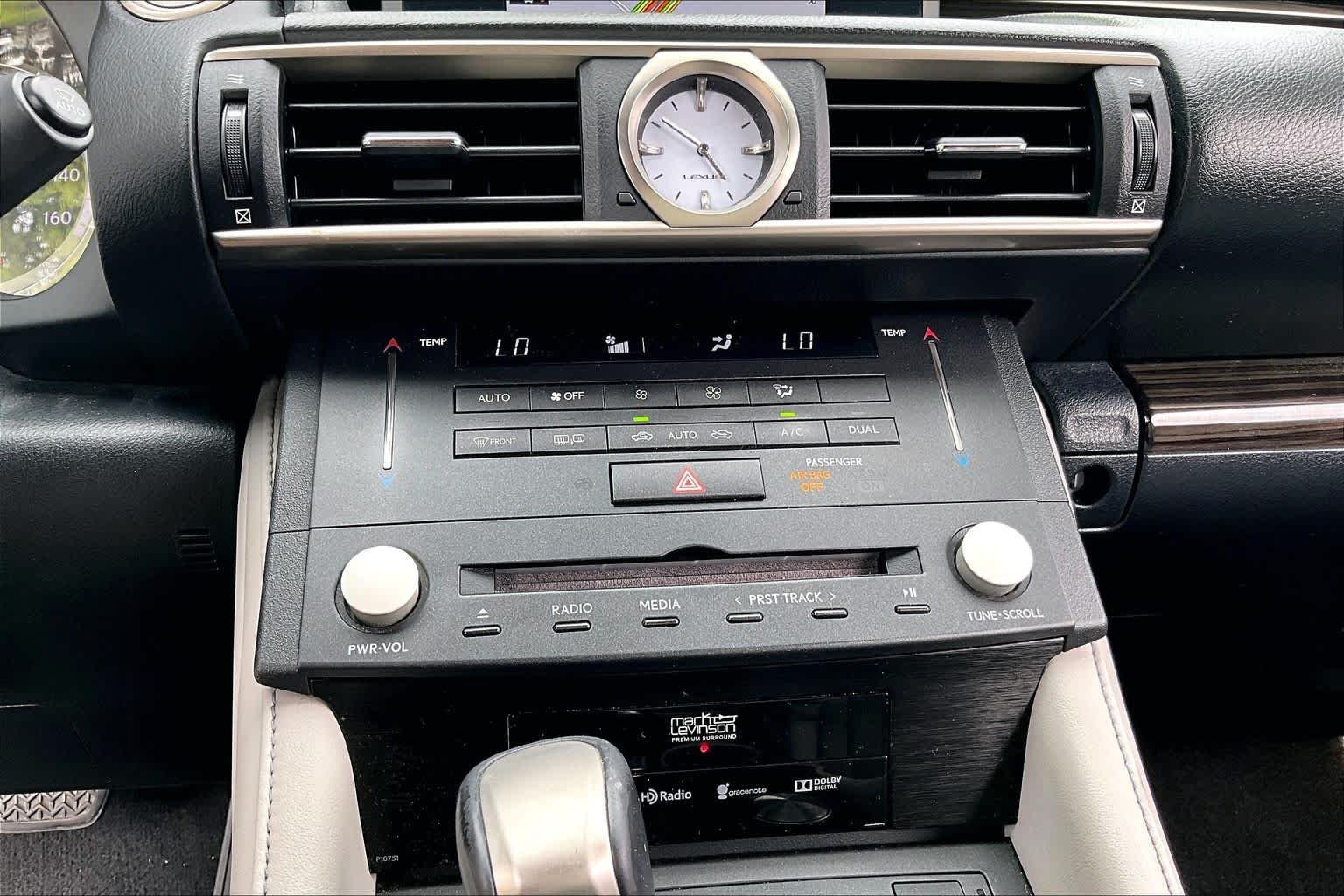 Used 2015 Atomic Silver Lexus  image 35