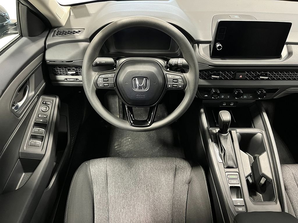 New 2026 Meteorite Gray Metallic Honda SE image 16