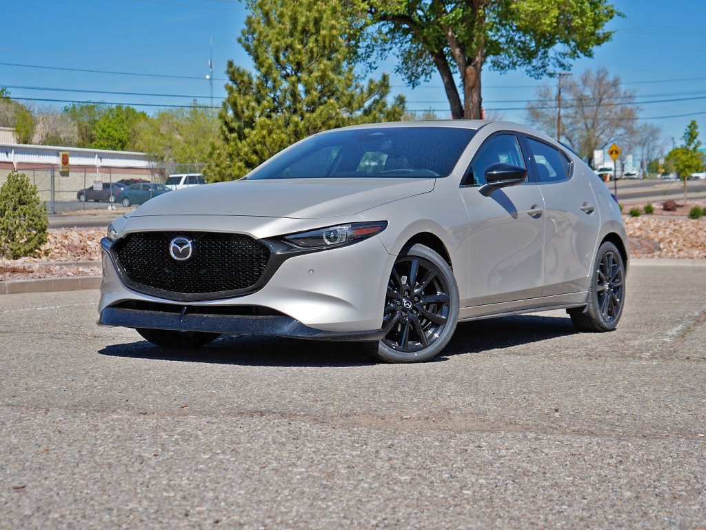 2026 Mazda CX-3 Premium Plus 2.5 AT 5-Door SKYACTIV AWD's photo
