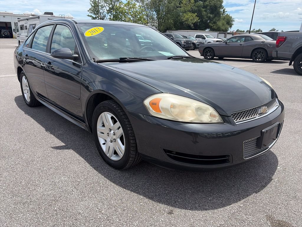 Used 2013 Gray Chevrolet LT image 9