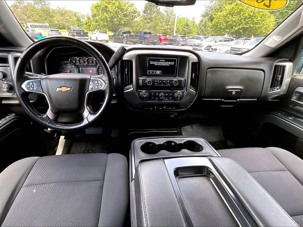 Used 2018 Black Chevrolet LT image 21
