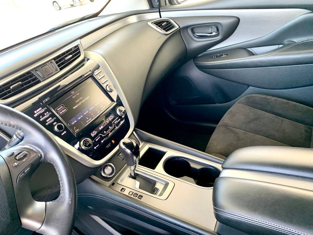 Used 2020 Gray Nissan SV image 37