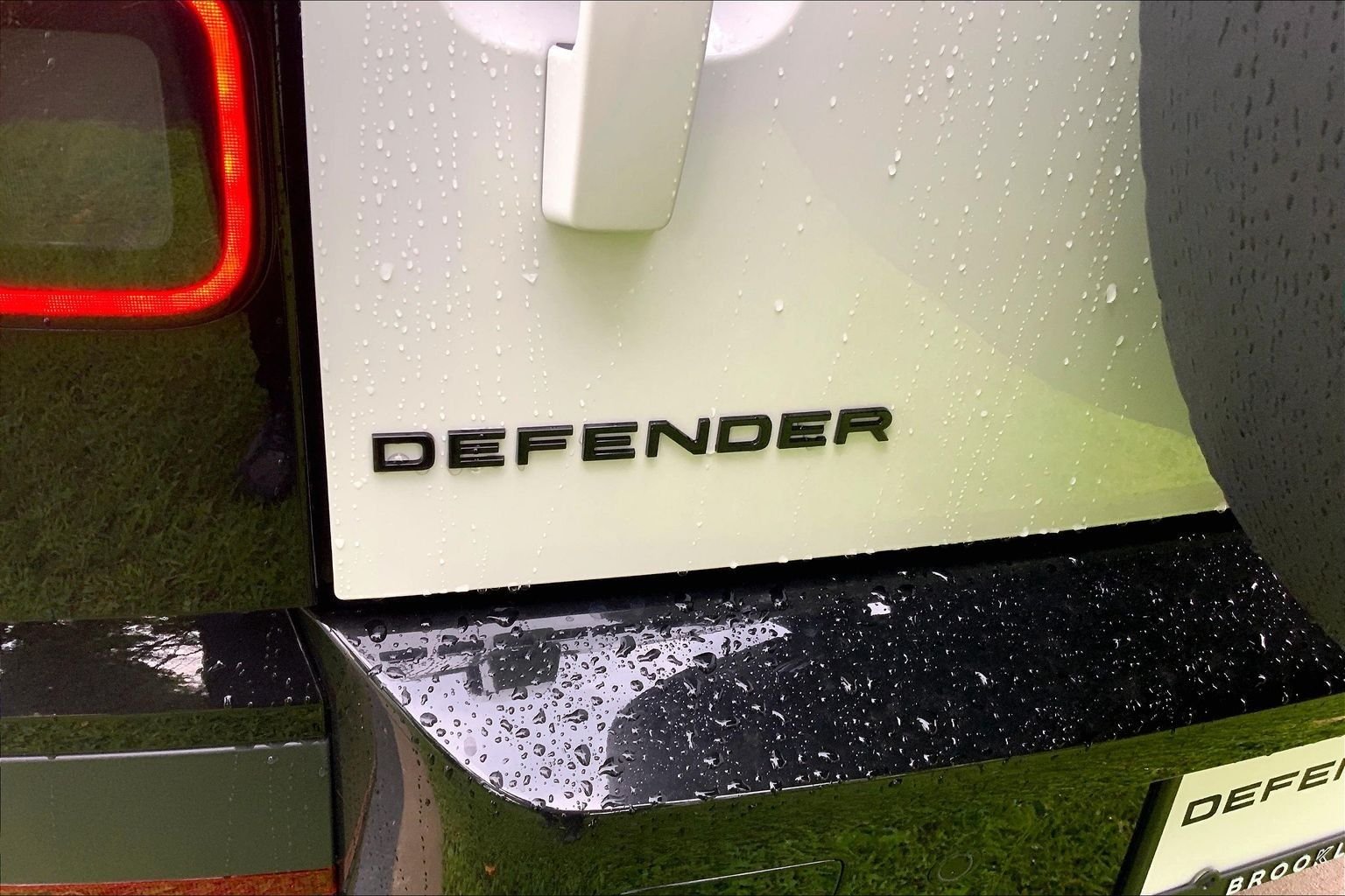 New 2026 Fuji White Land Rover S image 15