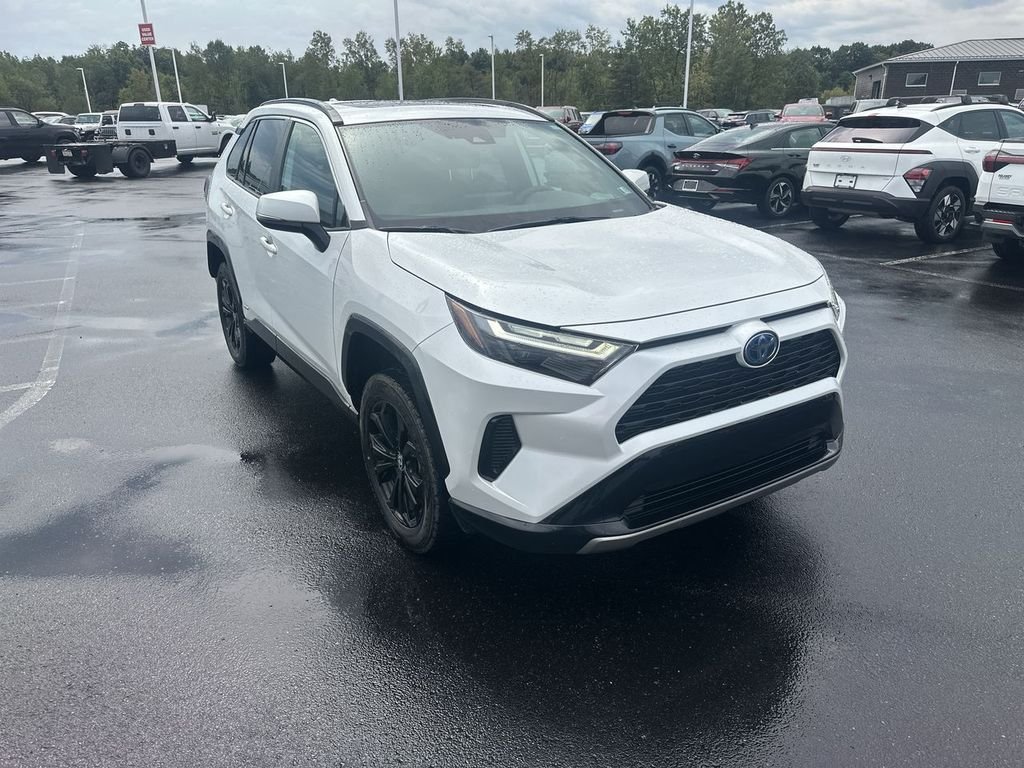 2023 Toyota RAV4 SE