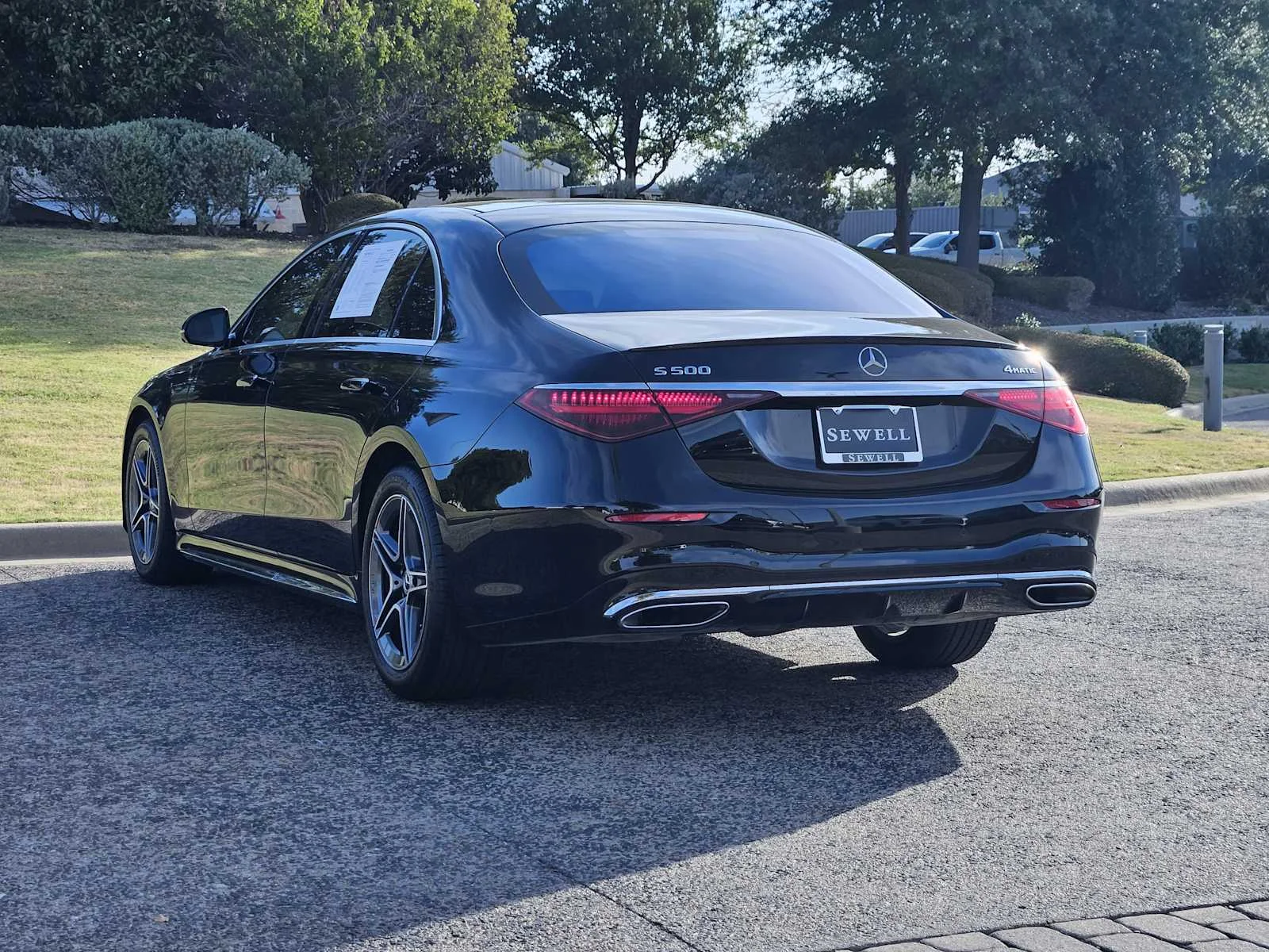 Used 2024 Obsidian Black Metallic Mercedes-Benz S 500 image 3