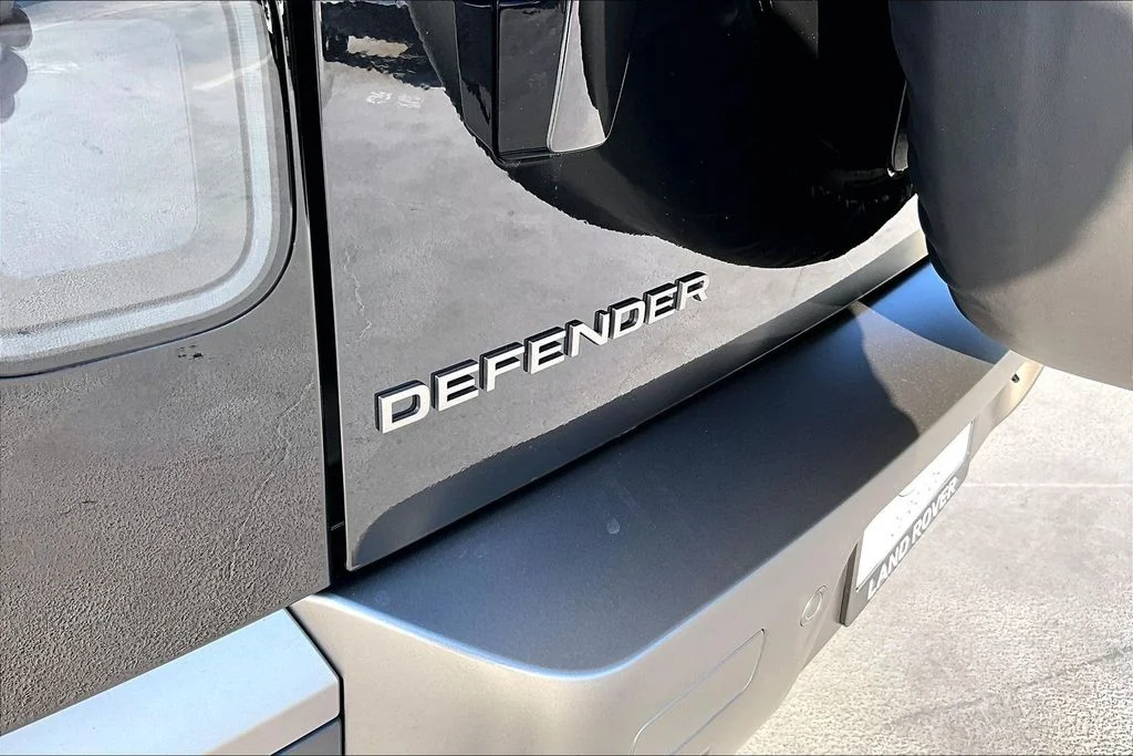 New 2026 Black Land Rover S image 9
