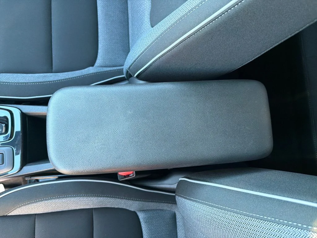 Used 2025 Red Chevrolet LT image 24