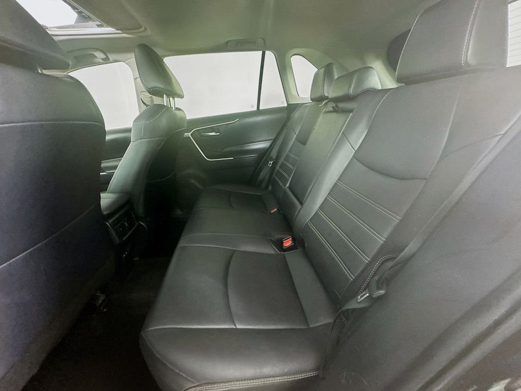 Used 2022 Midnight Black Metallic Toyota XLE Premium image 29