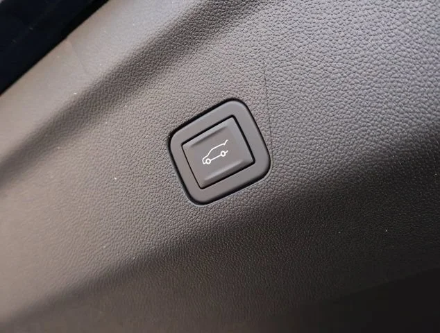 2026 Chevrolet Tahoe Premier - Photo 34