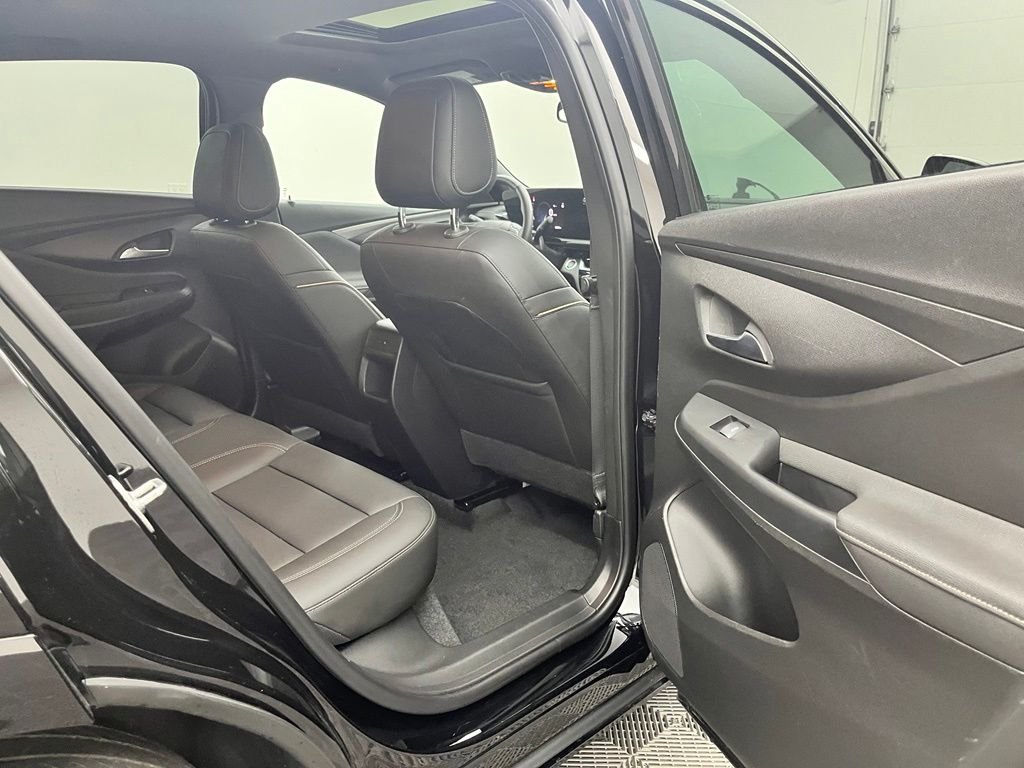 Used 2024 Ebony Twilight Metallic Buick Avenir image 36