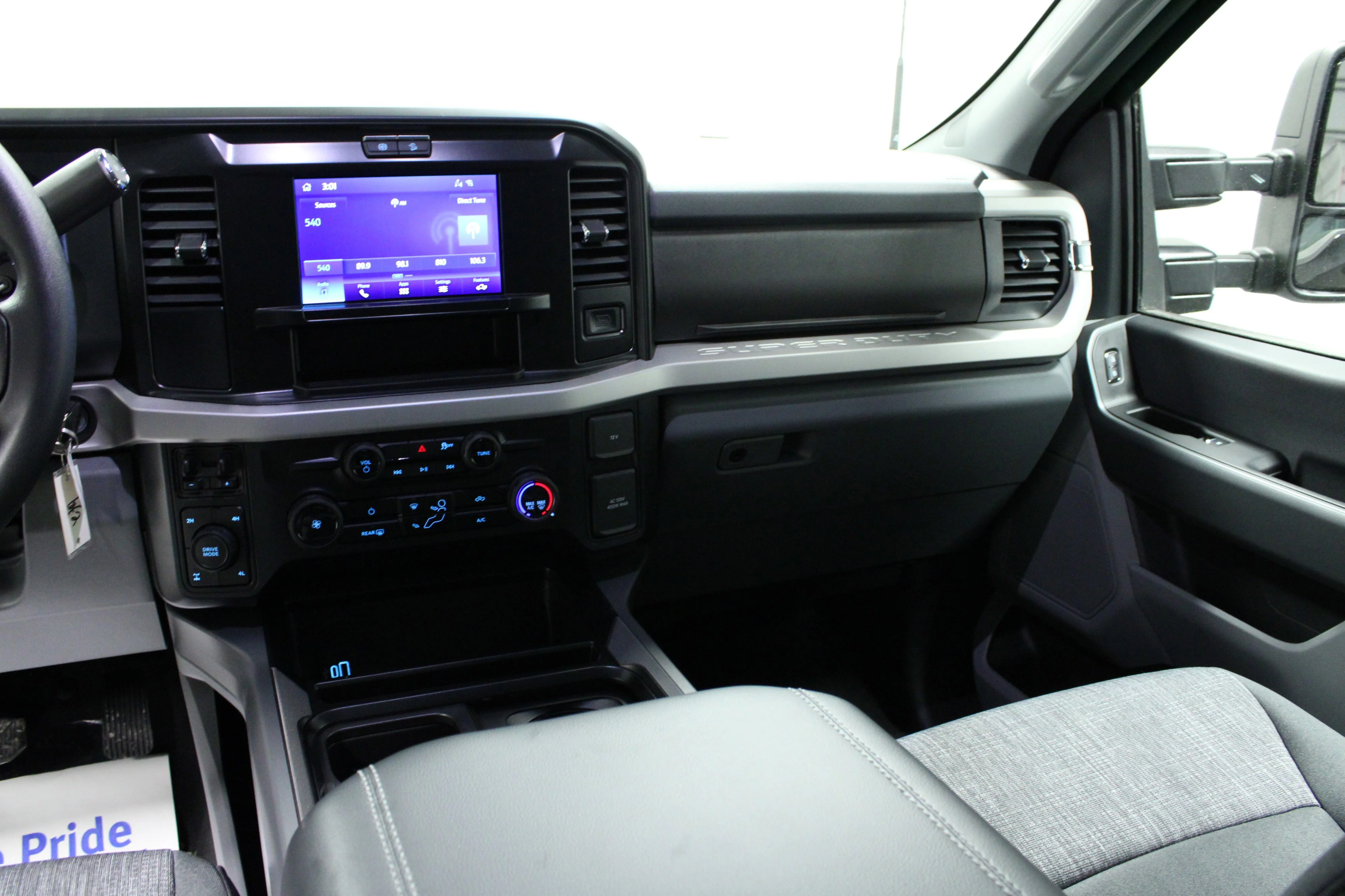 New 2026 Agate Black Metallic Ford F-250® XLT image 19