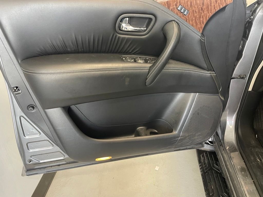 Used 2020 Gray Nissan SL image 9