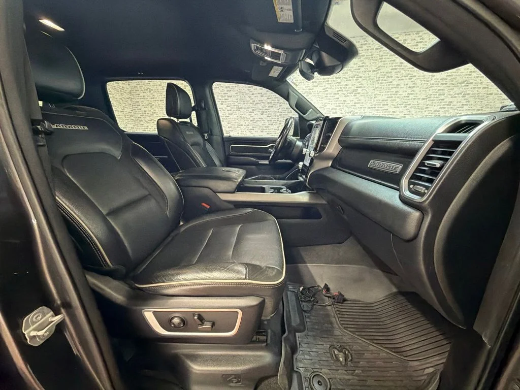 Used 2022 Granite Crystal Metallic Clearcoat Ram Laramie image 11