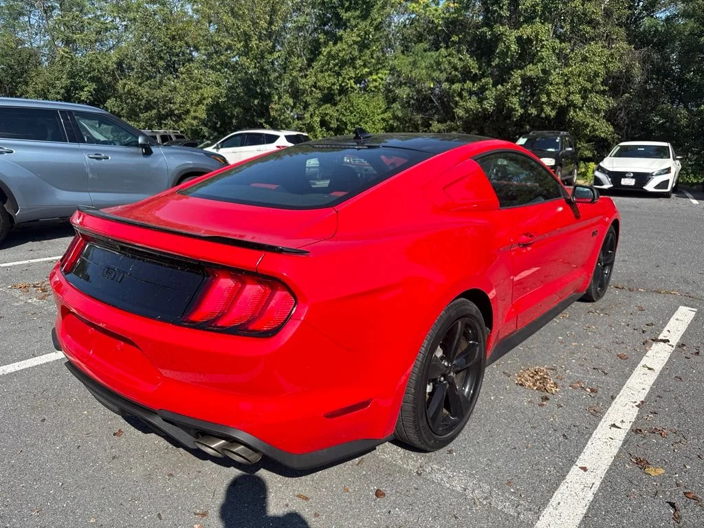 Used 2021 Red Ford GT Premium image 4