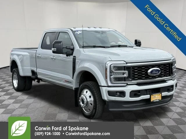 2026 Ford F-450 Platinum 4x4 Crew Cab 8' Box DRW's photo