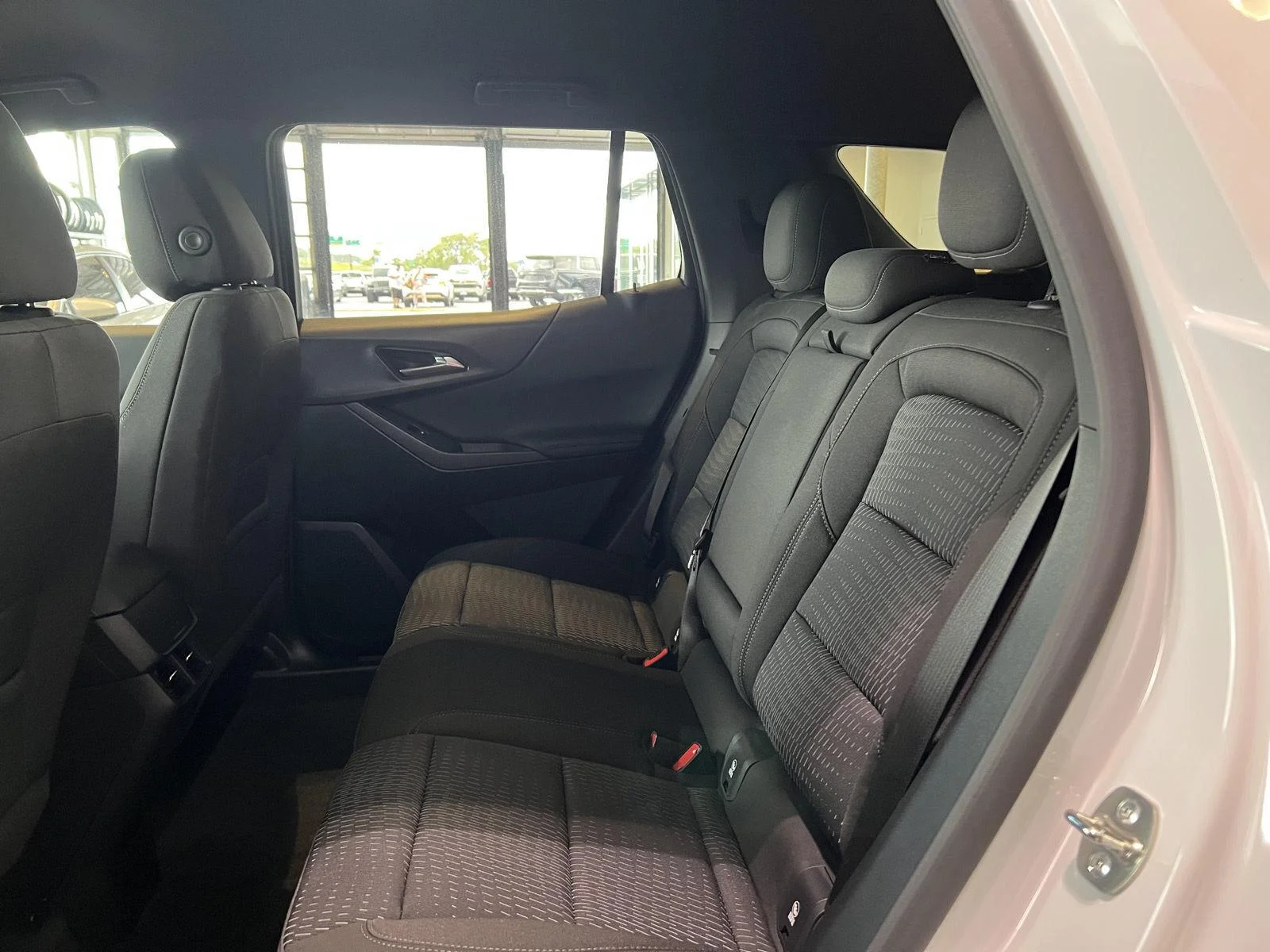 Used 2025 Summit White Chevrolet LT image 15