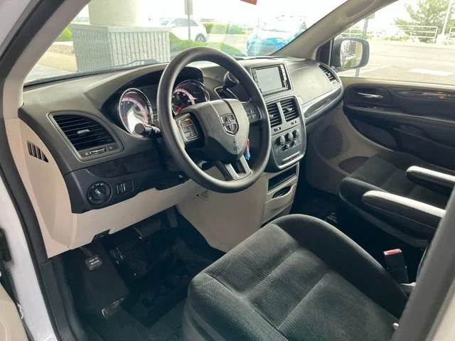 Used 2019 White Knuckle Clearcoat Dodge SE image 33