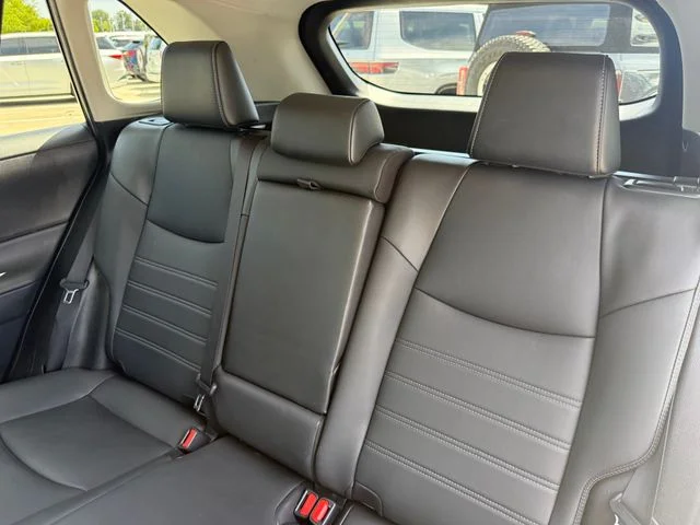 Certified Used 2021 BLUEPRINT Toyota XLE Premium image 27