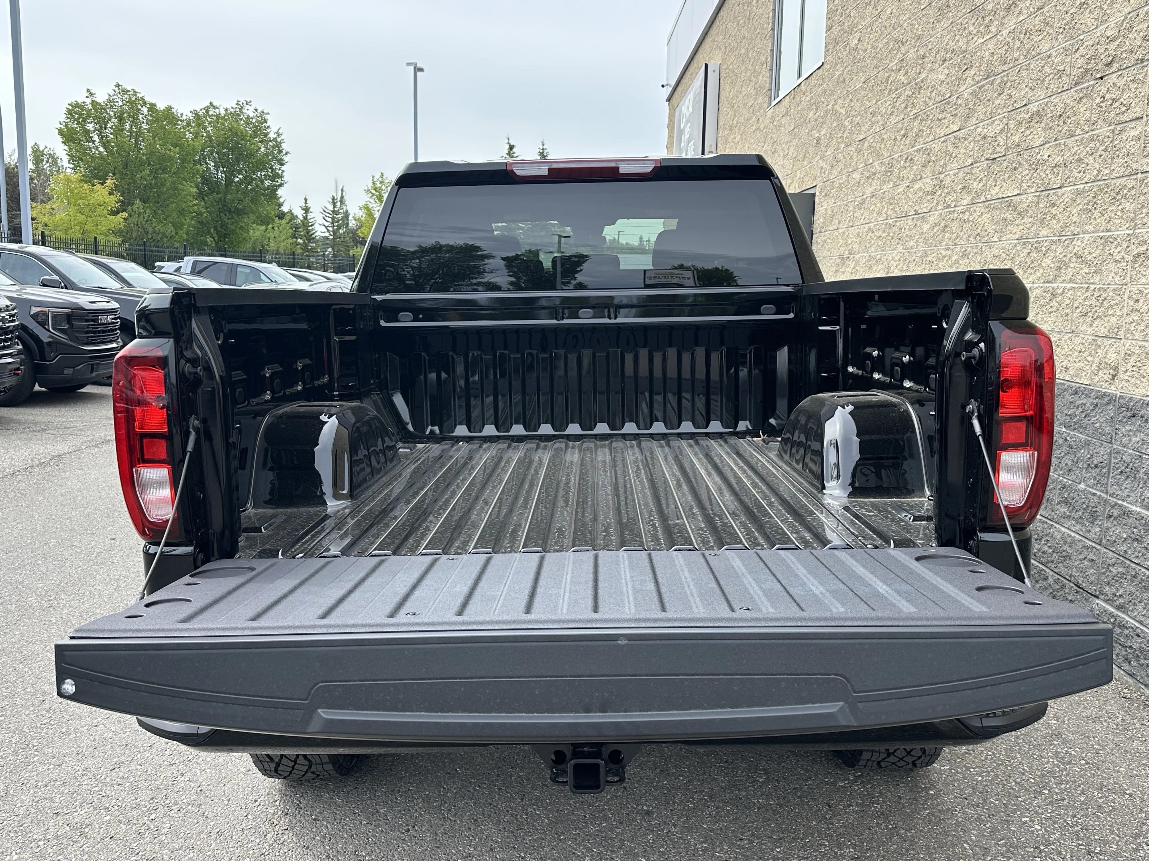 New 2026 Onyx Black GMC Pro image 7