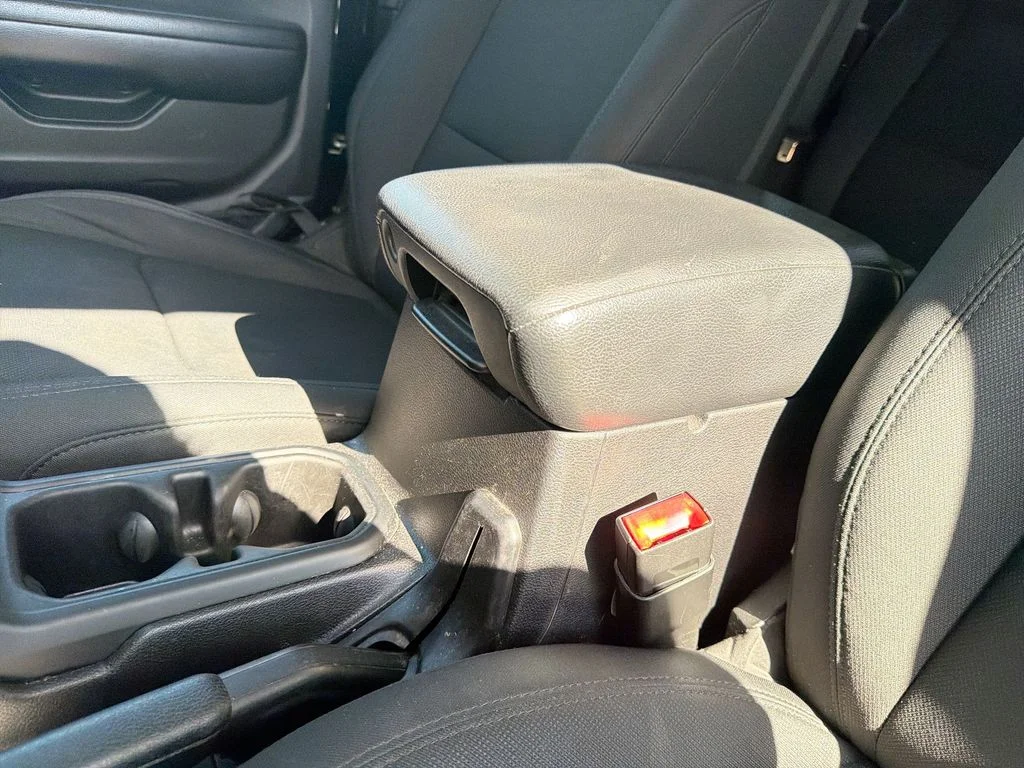 Used 2020 Black Jeep Sport S image 22
