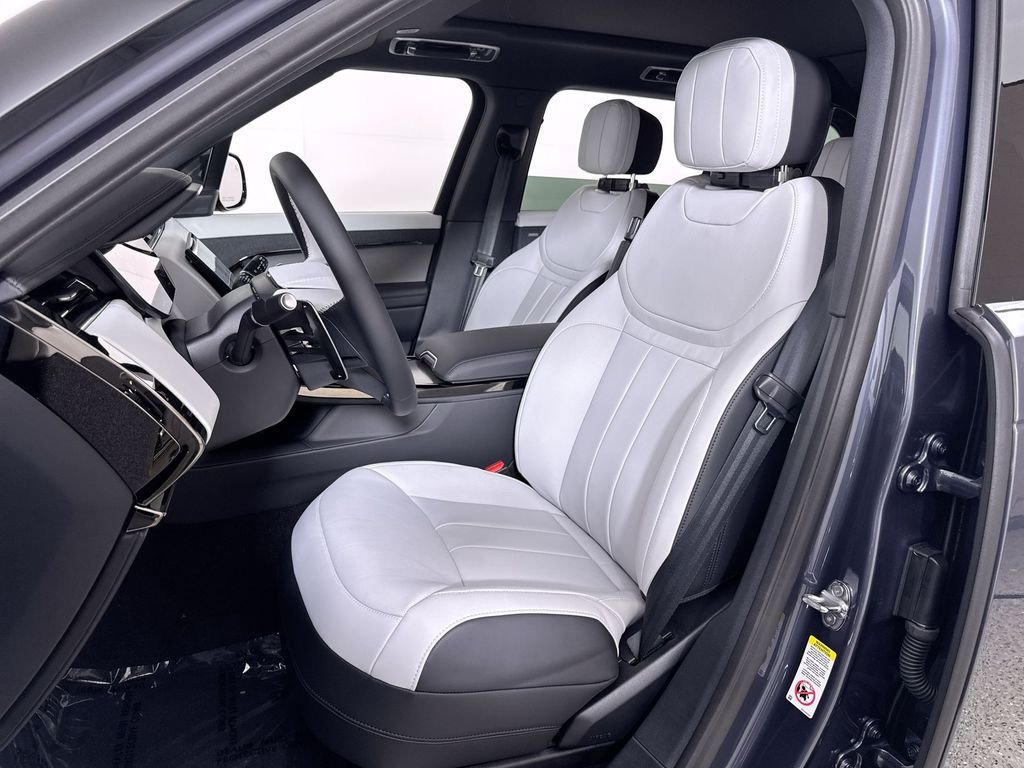 New 2026 Varesine Blue Land Rover Dynamic SE image 11