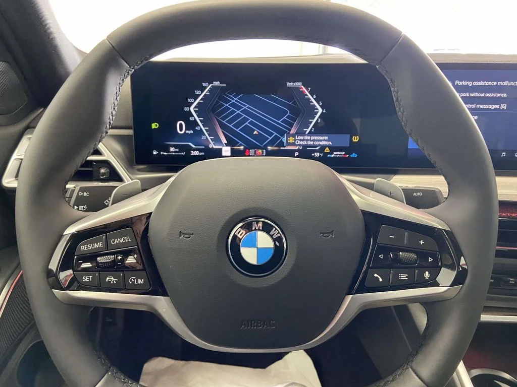 2025 BMW 3 Series 330i - Photo 29