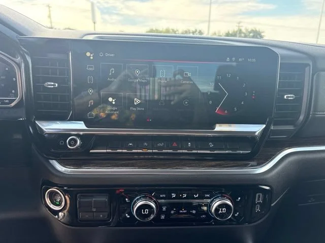 Used 2022 SUMMIT WHITE GMC Elevation image 23