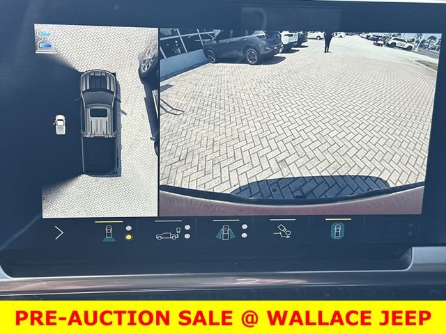 Used 2022 Red Chevrolet LT Trail Boss image 31