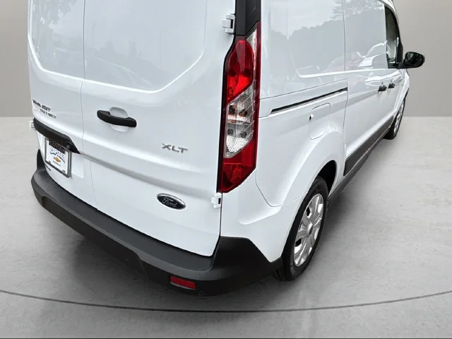 Used 2023 Frozen White Ford XLT image 37