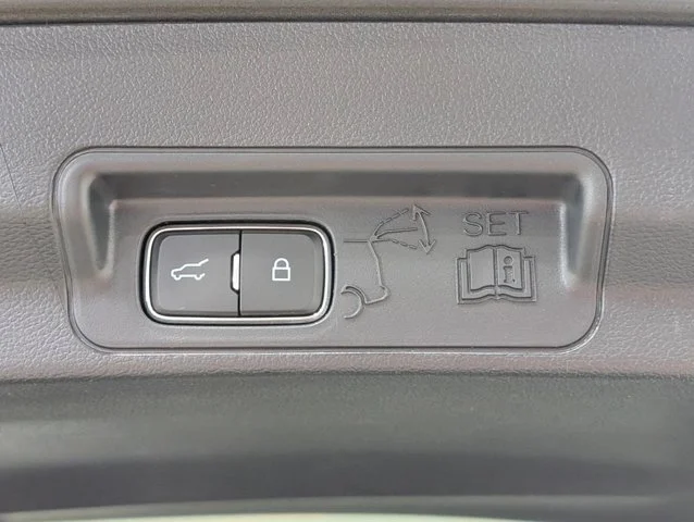 New 2026 Carbonized Gray Metallic Ford ST-Line image 52