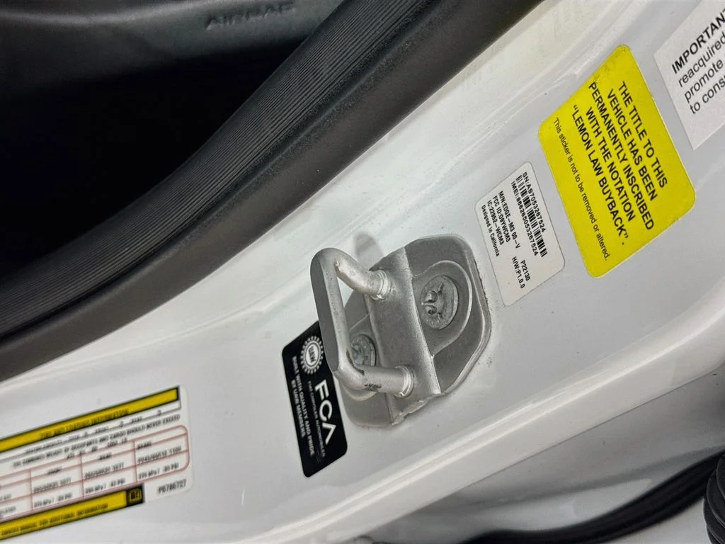 Used 2023 White Jeep Overland 4xe image 34