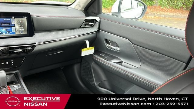 Used 2025 White Nissan SR image 24