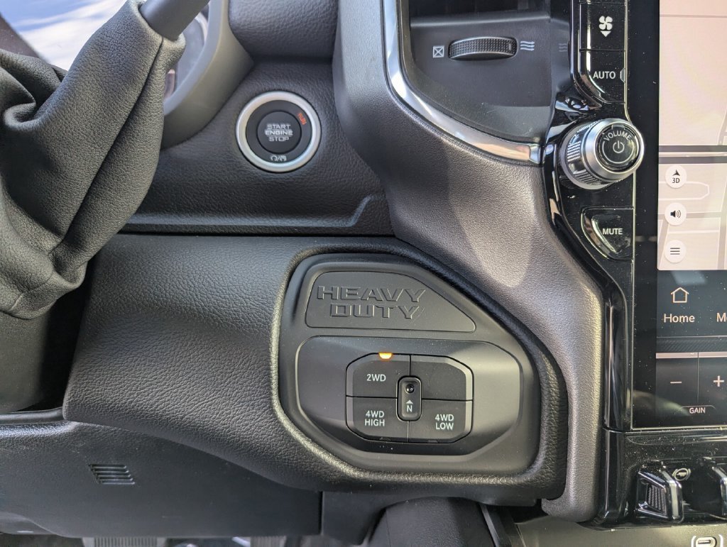 2026 RAM 3500 Laramie - Photo 16