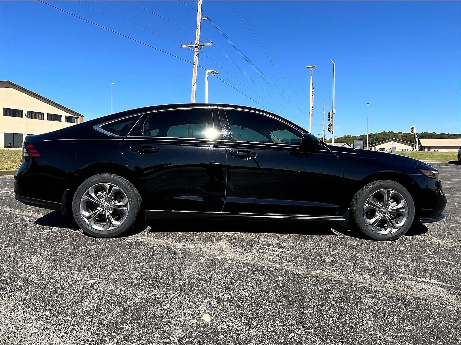 2024 Honda Accord EX - Photo 6