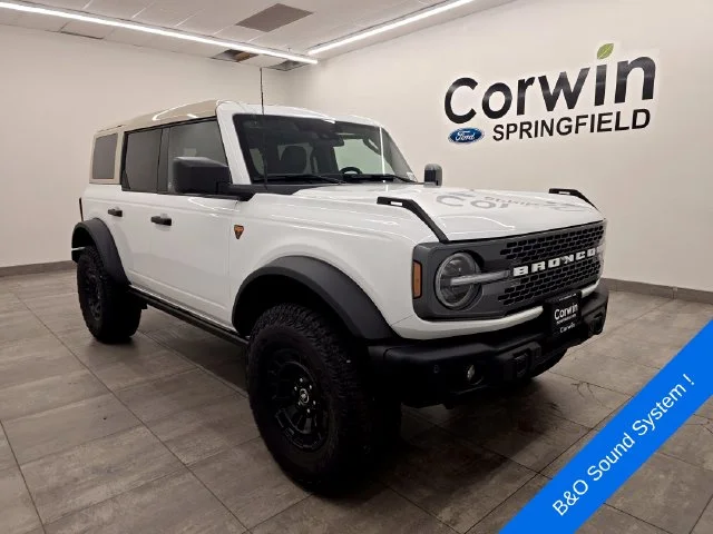New 2026 Oxford White Ford Badlands® image 7