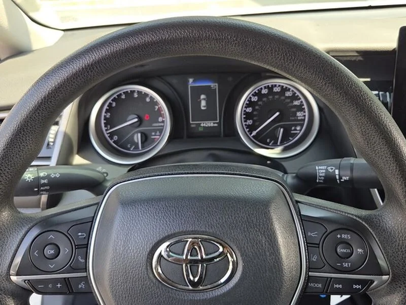 Used 2023 Ice Edge Toyota LE image 23