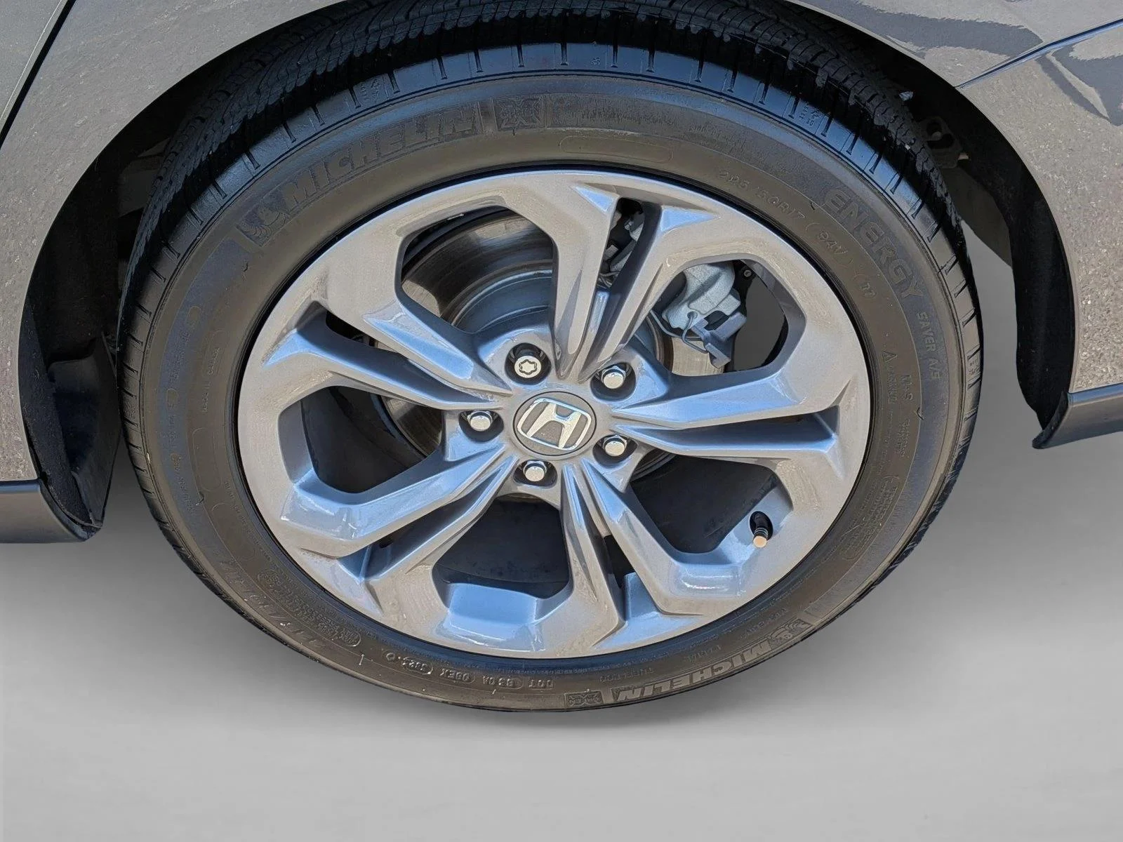 Used 2024 Meteorite Gray Metallic Honda EX image 22