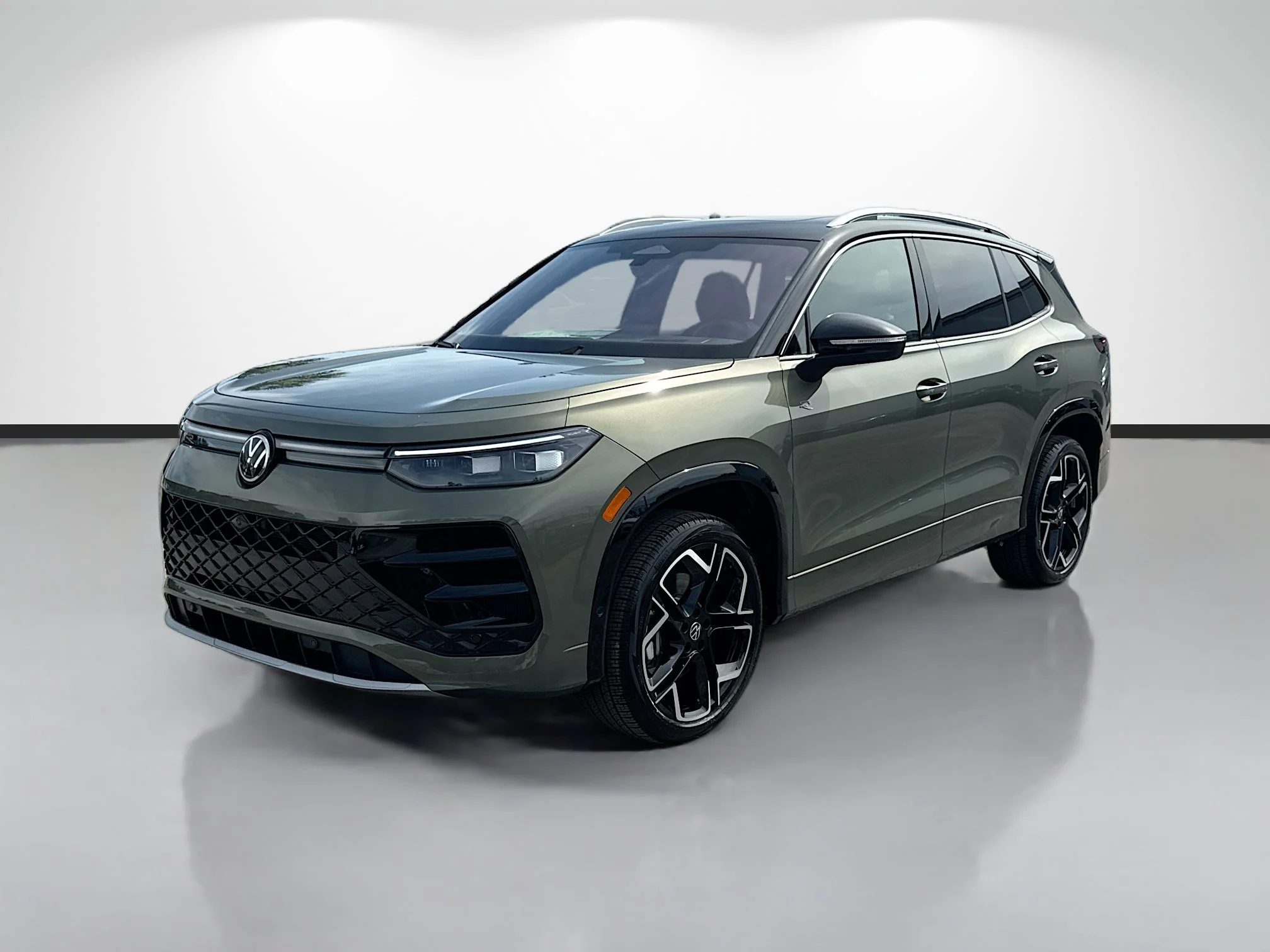 New 2026 Green Volkswagen SEL R-Line Turbo image 7