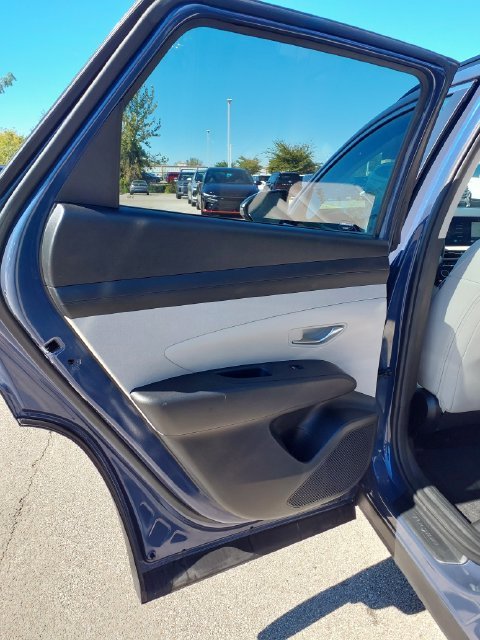Used 2025 Blue Hyundai SEL Convenience image 19