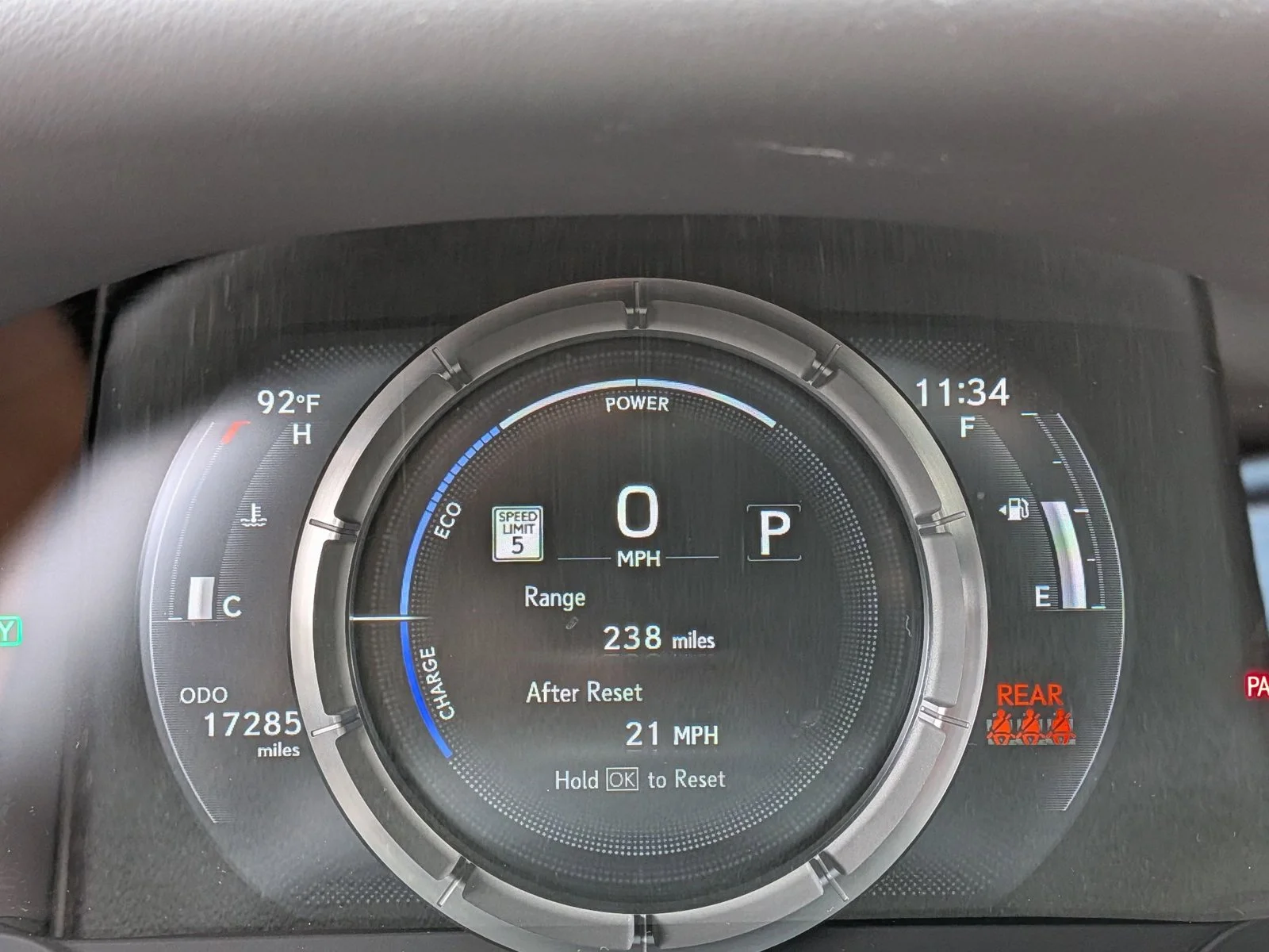 Used 2024 Ultra White Lexus ES 300h F SPORT Handling image 10