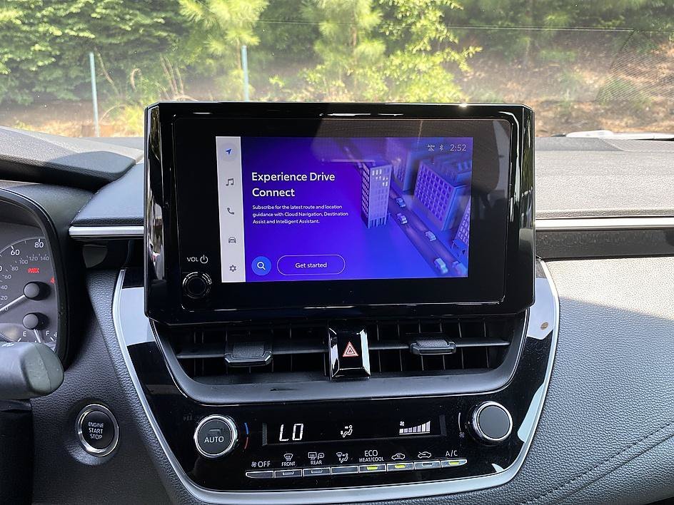 Used 2025 Ice Toyota SE image 19