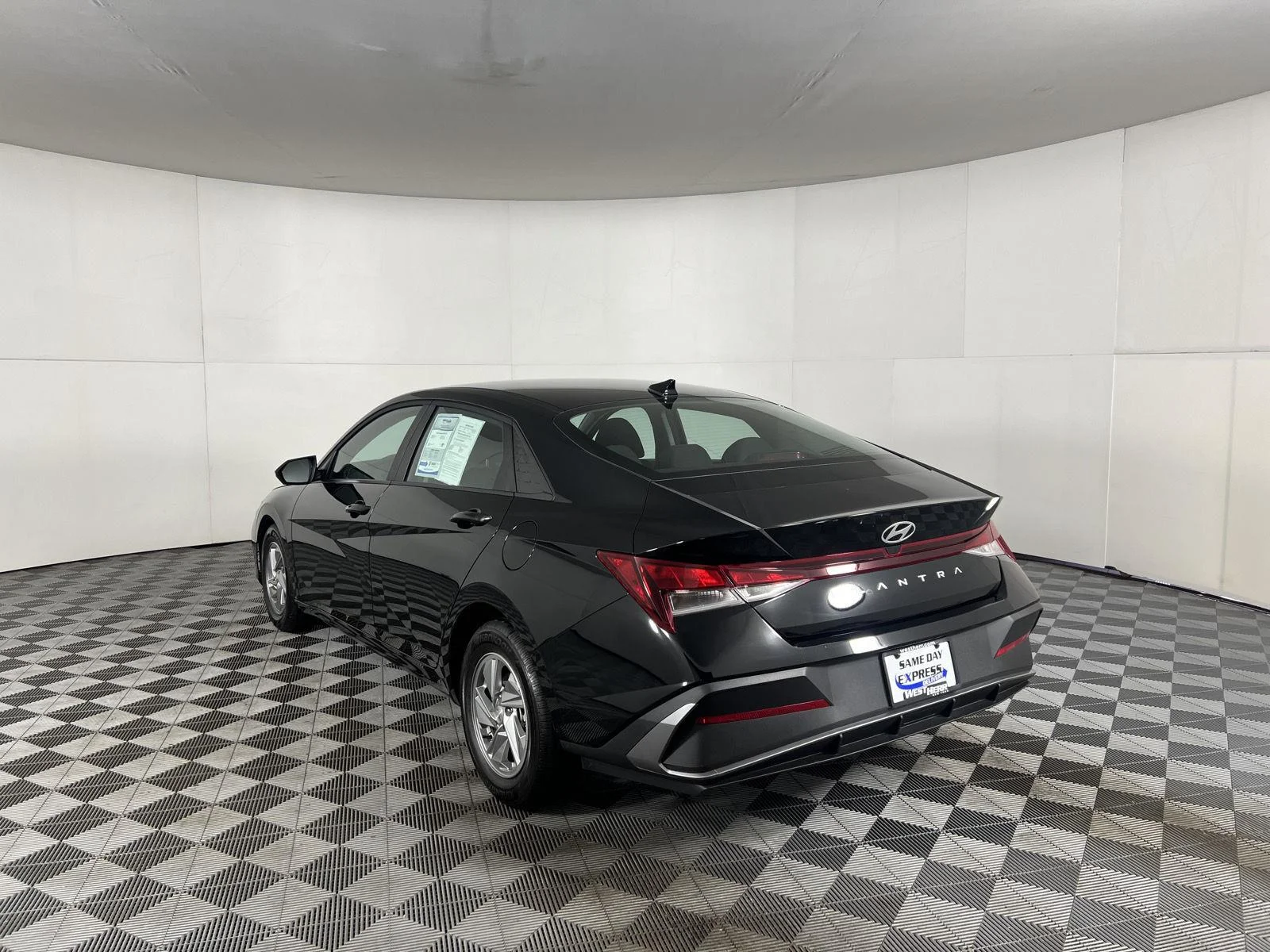 Used 2026 Abyss Black Hyundai SE image 30