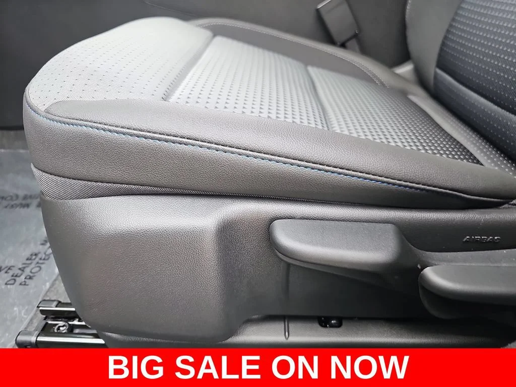 2026 Chevrolet Trax LT - Photo 28