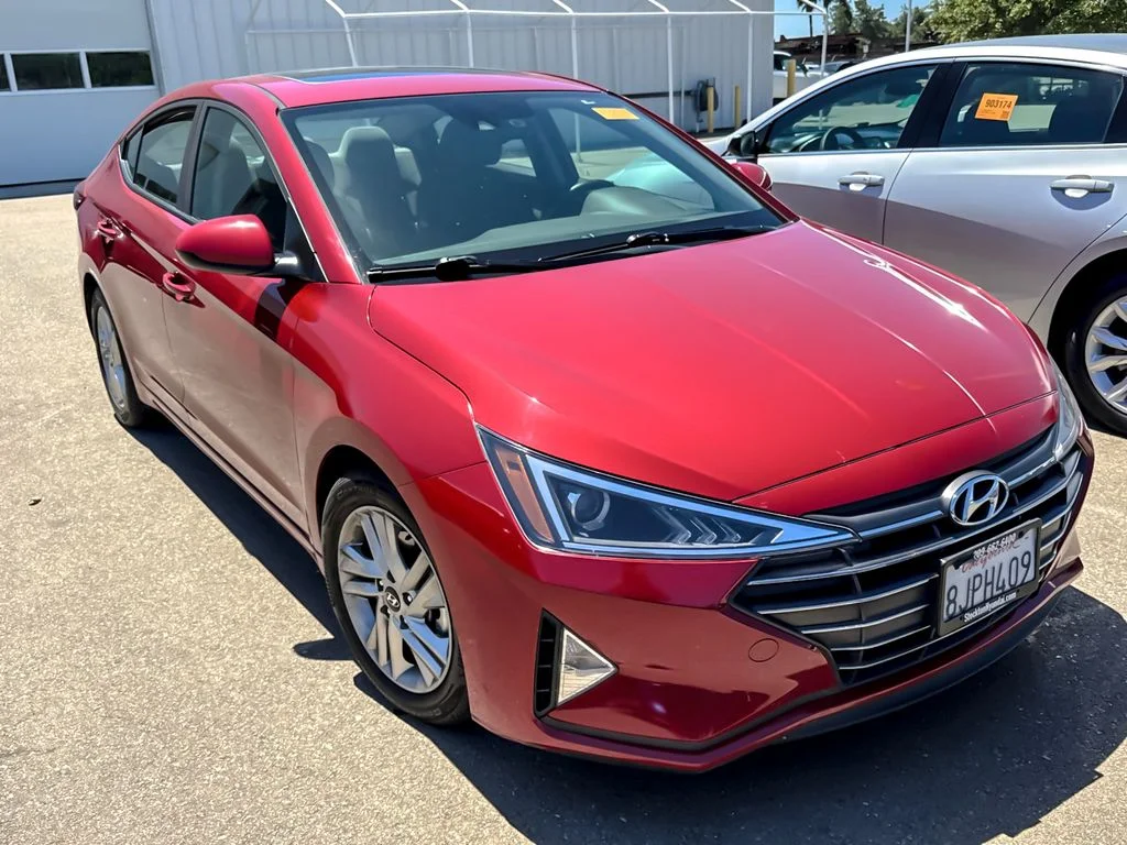 2019 Hyundai Elantra's photo