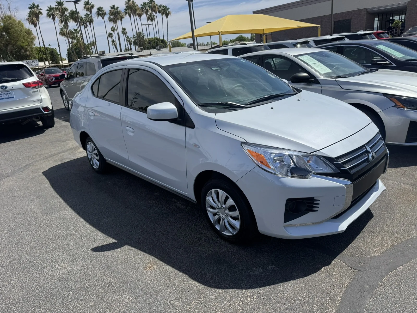 Used 2024 White Mitsubishi ES image 3