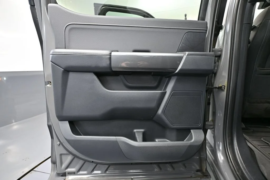 Used 2021 Gray Ford XLT image 29