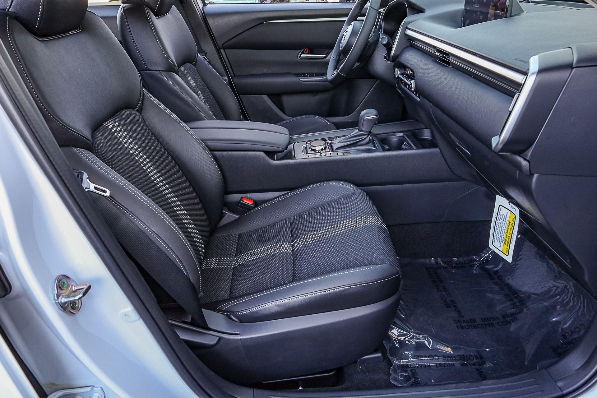New 2026 Wind Chill Pearl Mazda Preferred AWD image 30