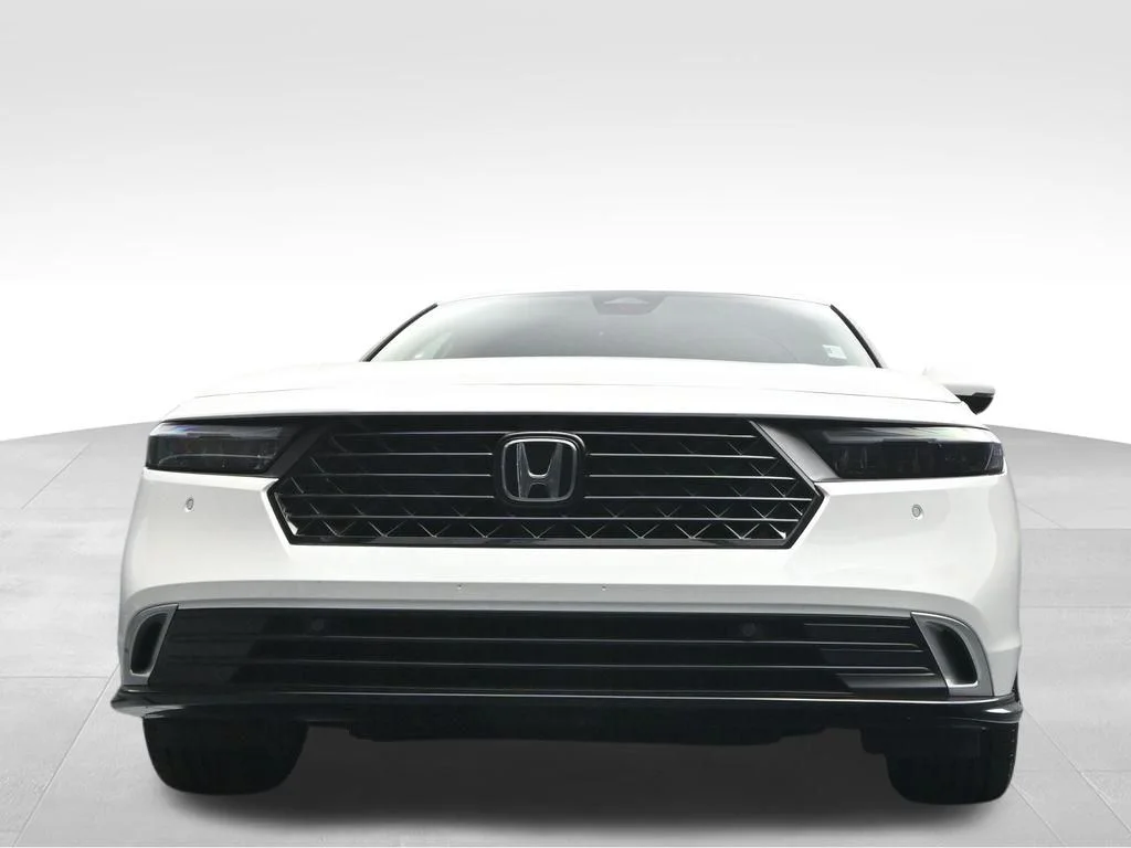 Certified Used 2024 Platinum White Pearl Honda HYBRID TRG image 33