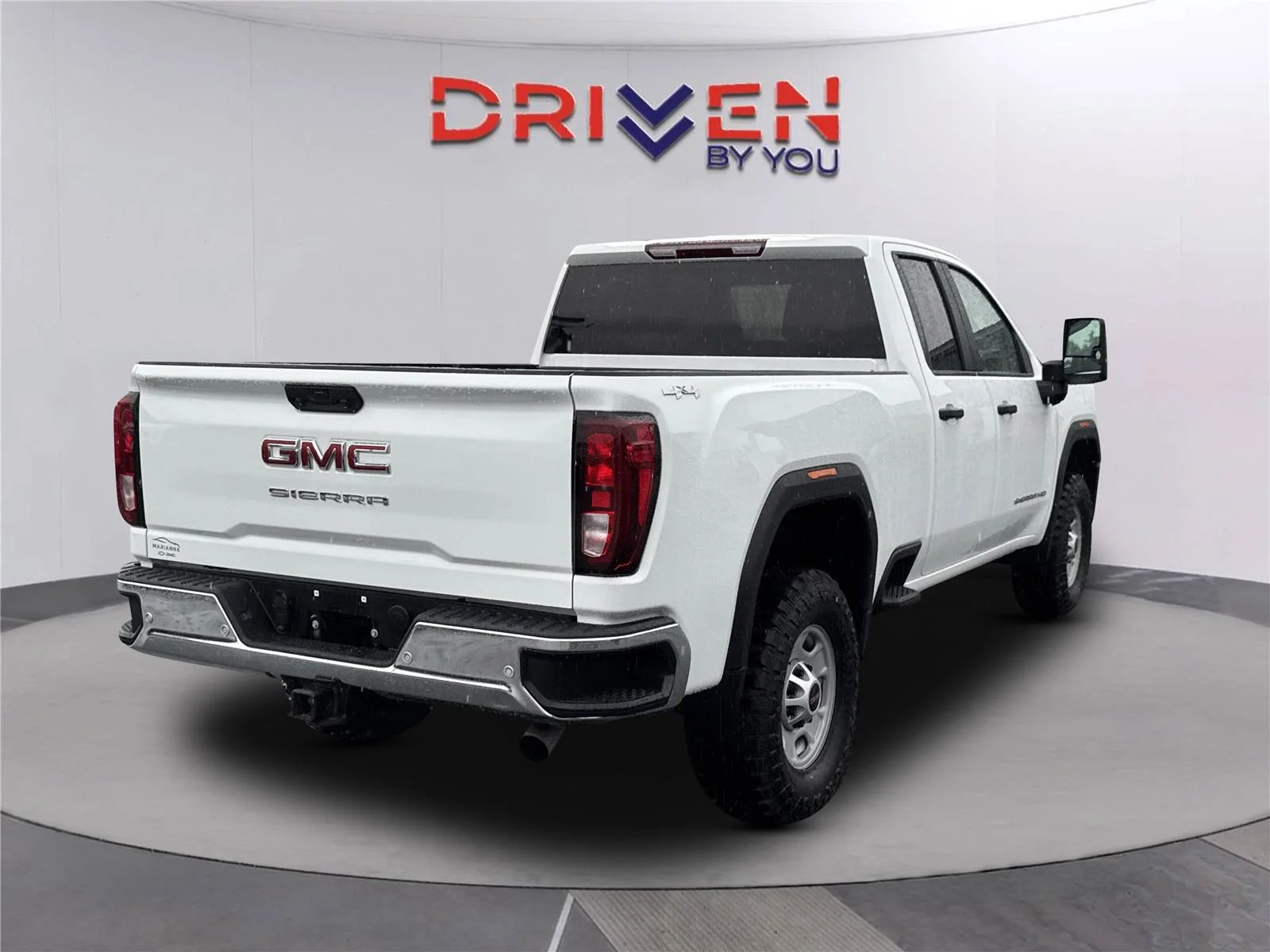 Used 2025 Summit White GMC Pro image 4